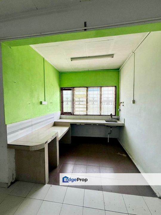 Jalan Silat Lincah, Bandar Selesa Jaya @ Skudai Lowcost Flat for Sale !, Johor, Skudai