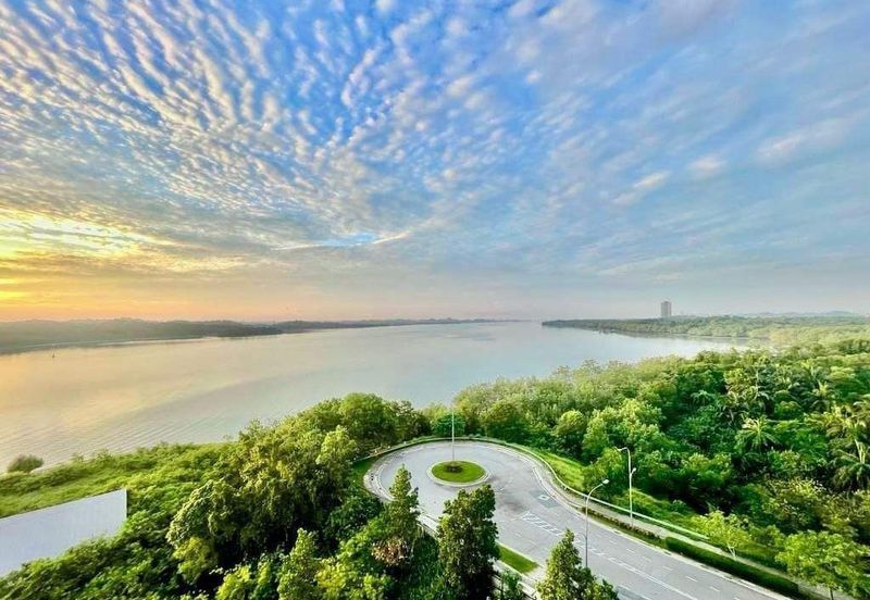 Puteri Cove Residences