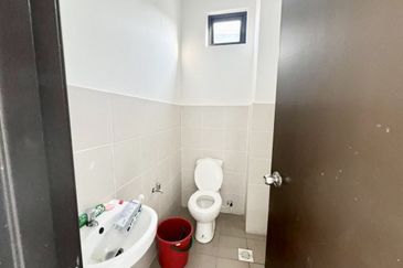 Gelang Patah Semi Detached Factory For Sale