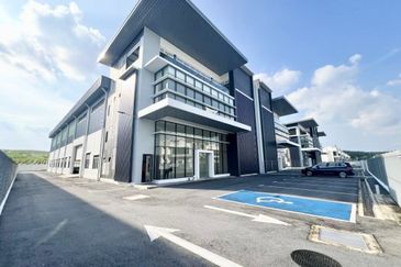 Gelang Patah Semi Detached Factory For Sale