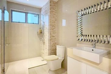 Somerset Puteri Harbour