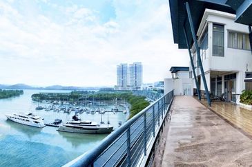 Somerset Puteri Harbour