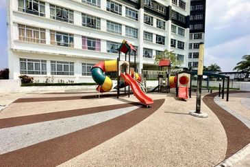 Midas Perling Apartment