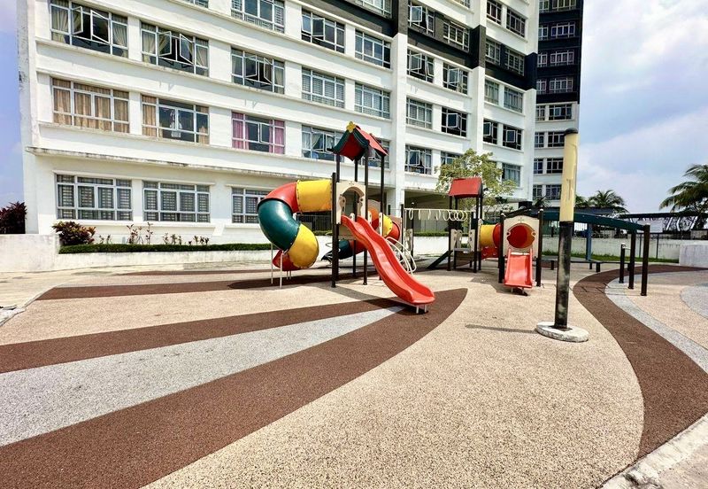 Midas Perling Apartment