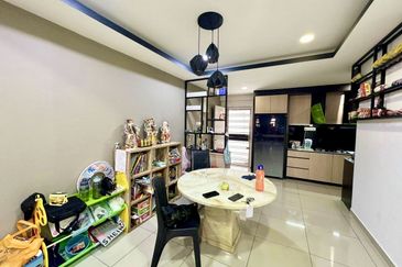 Midas Perling Apartment