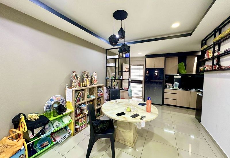 Midas Perling Apartment