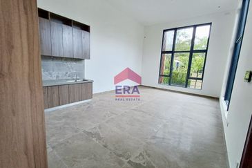 Forest City Golf Resort, Gelang Petah