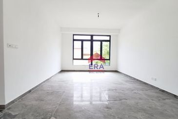 Forest City Golf Resort, Gelang Petah