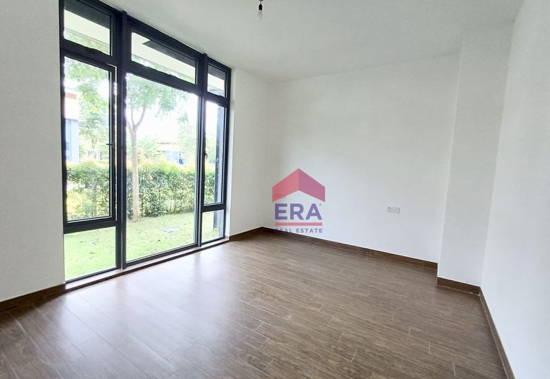 Forest City Golf Resort, Gelang Petah