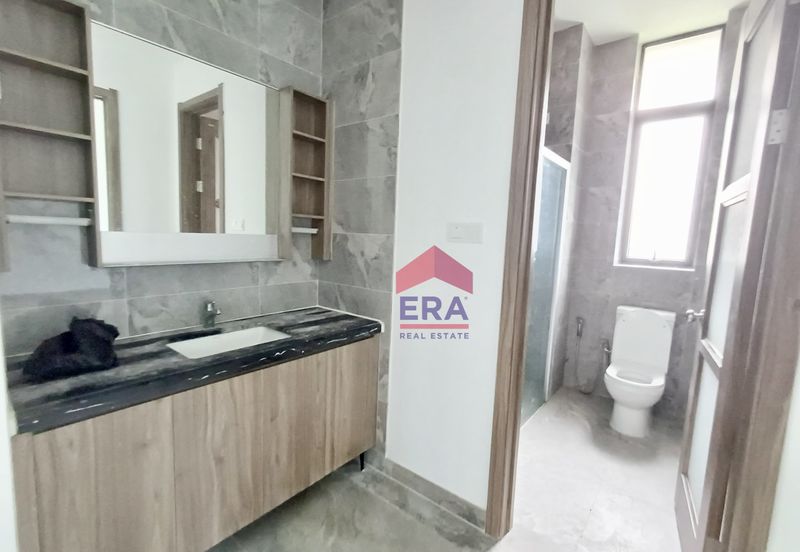 Forest City Golf Resort, Gelang Petah