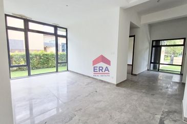 Forest City Golf Resort, Gelang Petah