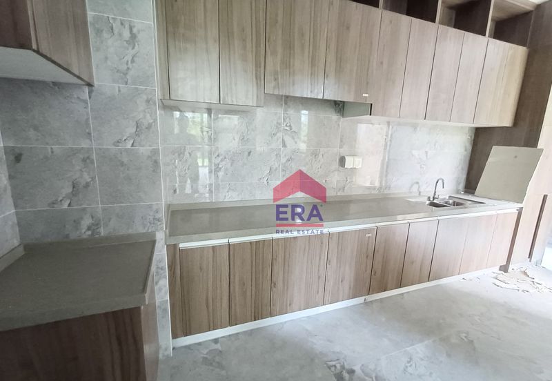 Forest City Golf Resort, Gelang Petah