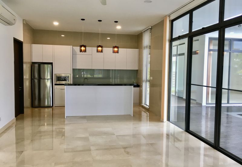 Noble Park @ East Ledang