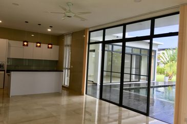 Noble Park @ East Ledang