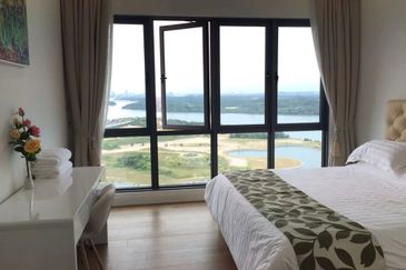 Imperia @ Puteri Harbour