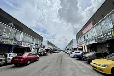 Ecoworld Eco Tropics @ Kota Masai / 2 Storey Shoplot End Lot For Sale