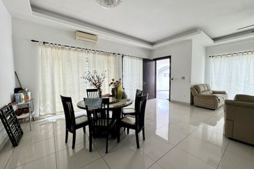 The Golf East @ Horizon Hills Cluster House For Sale