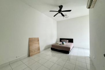 The Golf East @ Horizon Hills Cluster House For Sale