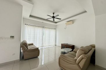 The Golf East @ Horizon Hills Cluster House For Sale