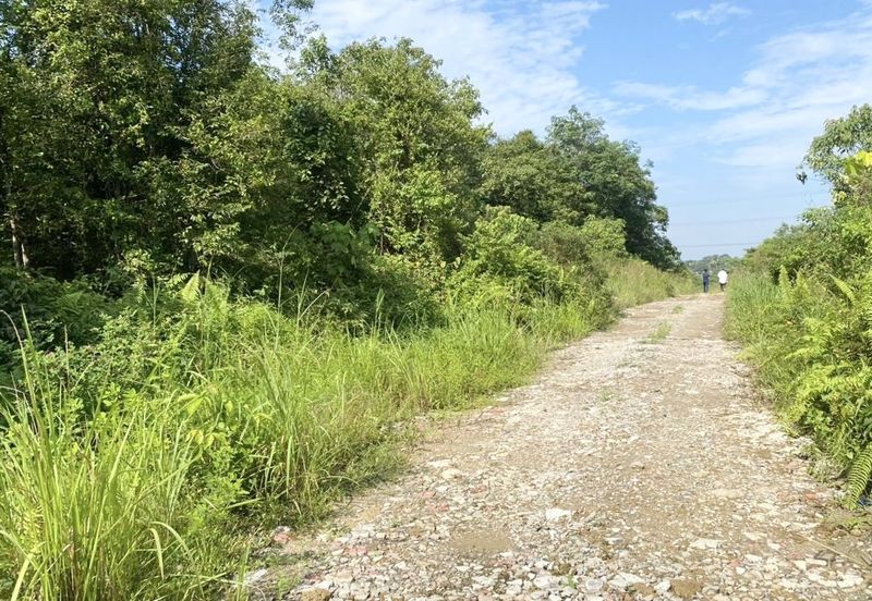 Pekan Mukim Batu Daerah Kota Tinggi Industrial Land For Sale