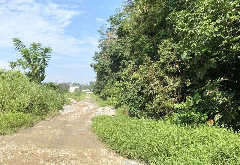 Pekan Mukim Batu Daerah Kota Tinggi Industrial Land For Sale