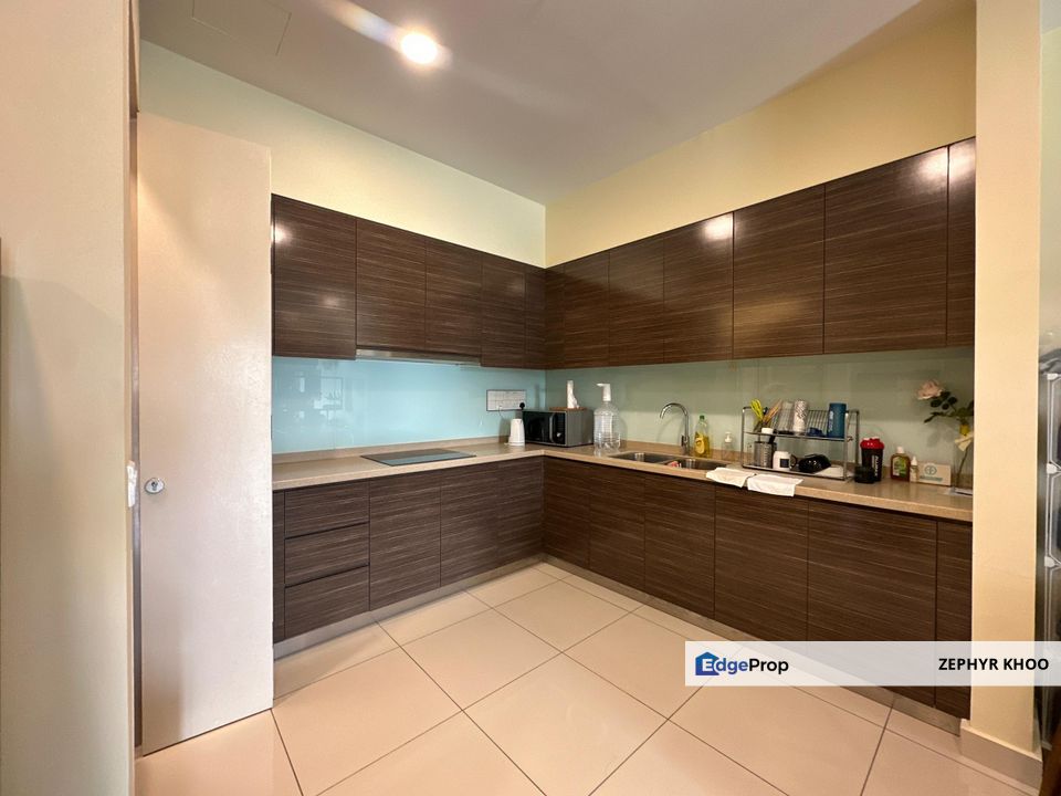 Somerset @ Puteri Harbour Beautiful Service Residence For Sale, Johor, Nusajaya