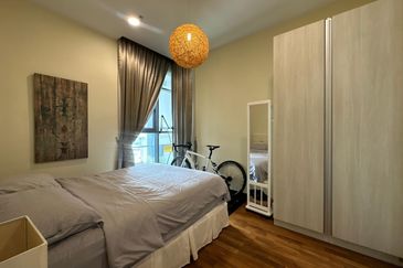 Somerset Puteri Harbour