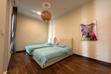 Somerset Puteri Harbour