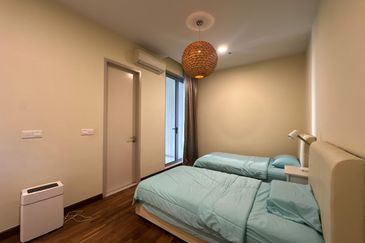 Somerset Puteri Harbour