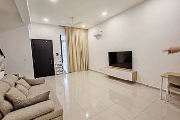 Woodlands @ Horizon Hills 2 Storey Terrace House For Sale