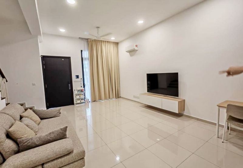 Woodlands @ Horizon Hills 2 Storey Terrace House For Sale