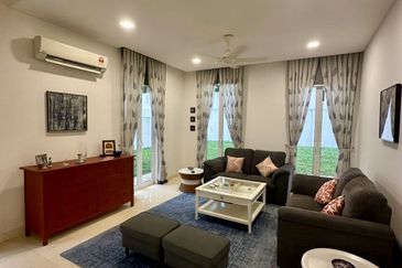 Emerald Bay @ Puteri harbour