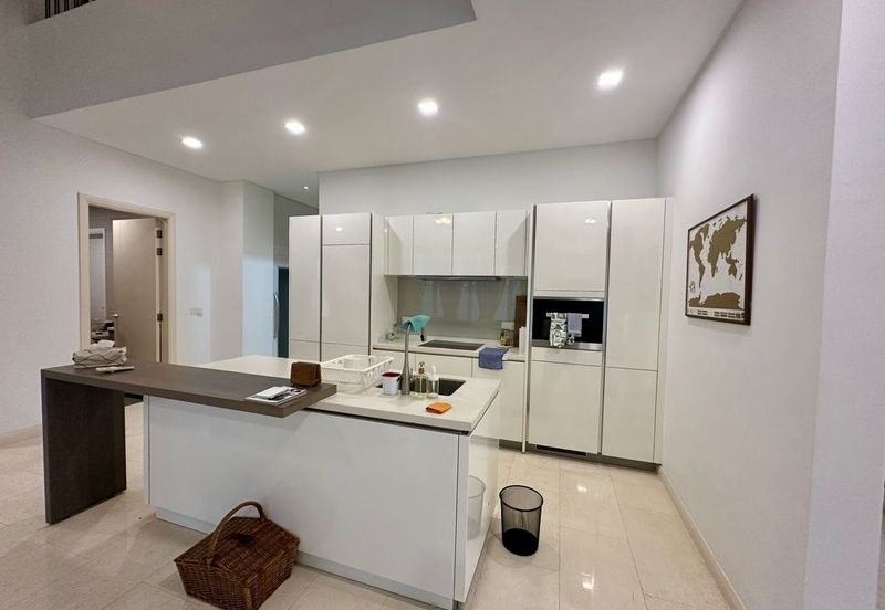 Emerald Bay @ Puteri harbour