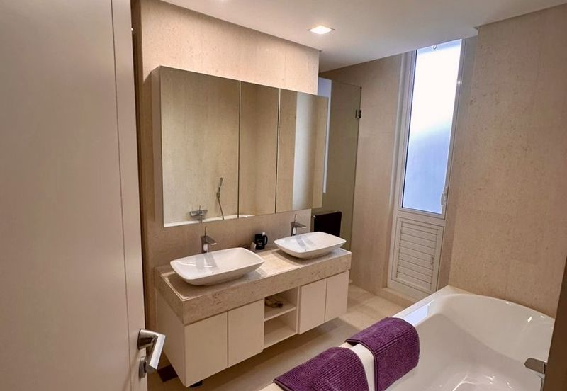 Emerald Bay @ Puteri harbour