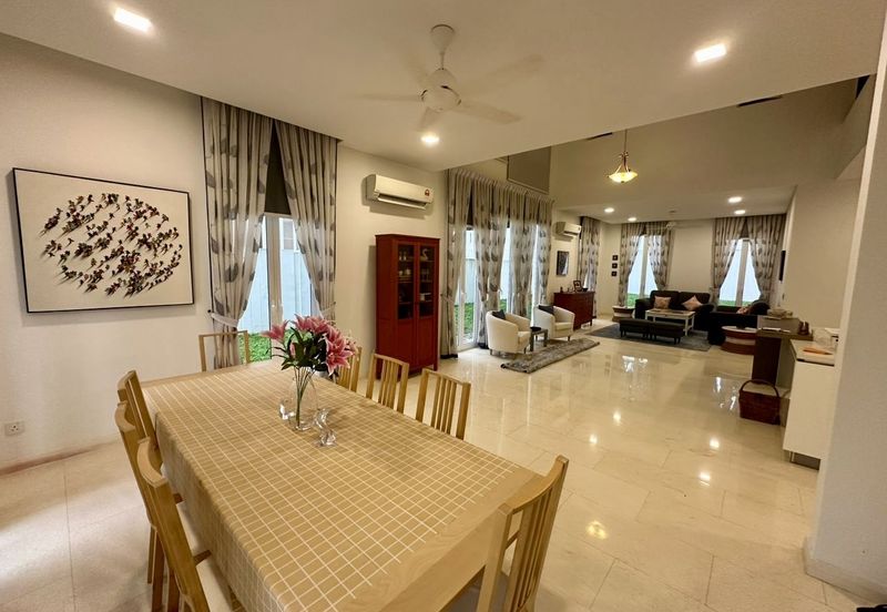 Emerald Bay @ Puteri harbour