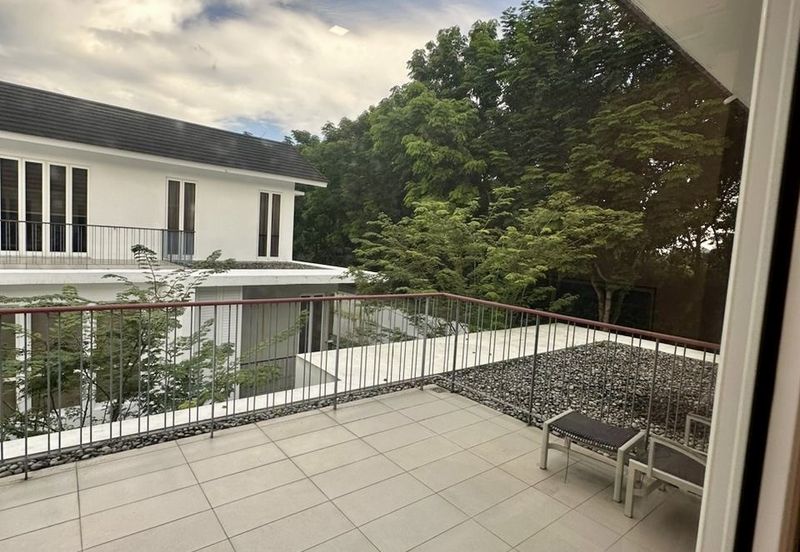 Emerald Bay @ Puteri harbour