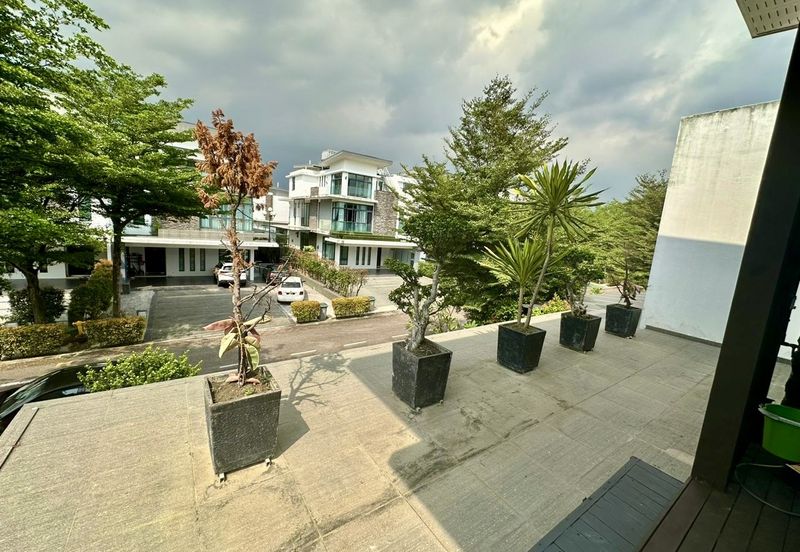 The Straits View Residences