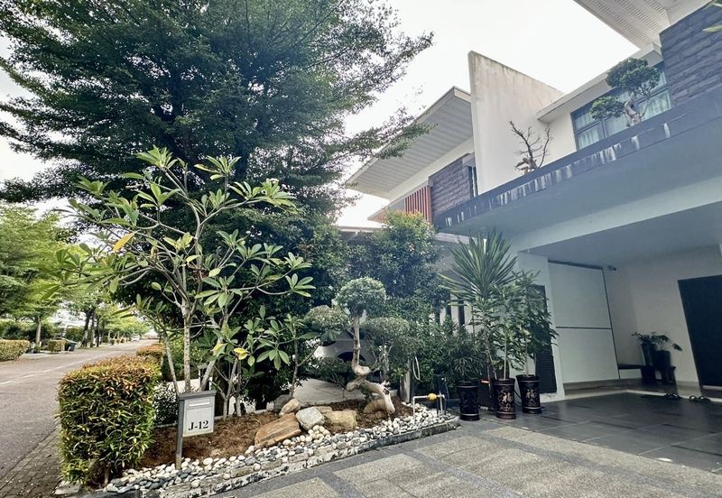 The Straits View Residences