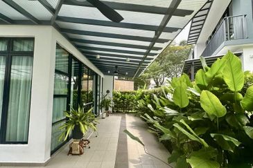 WaterEdge Residences