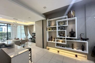 WaterEdge Residences