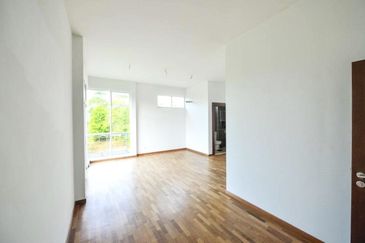 Horizon Hills 2.5 Storey Bungalow House For Sale