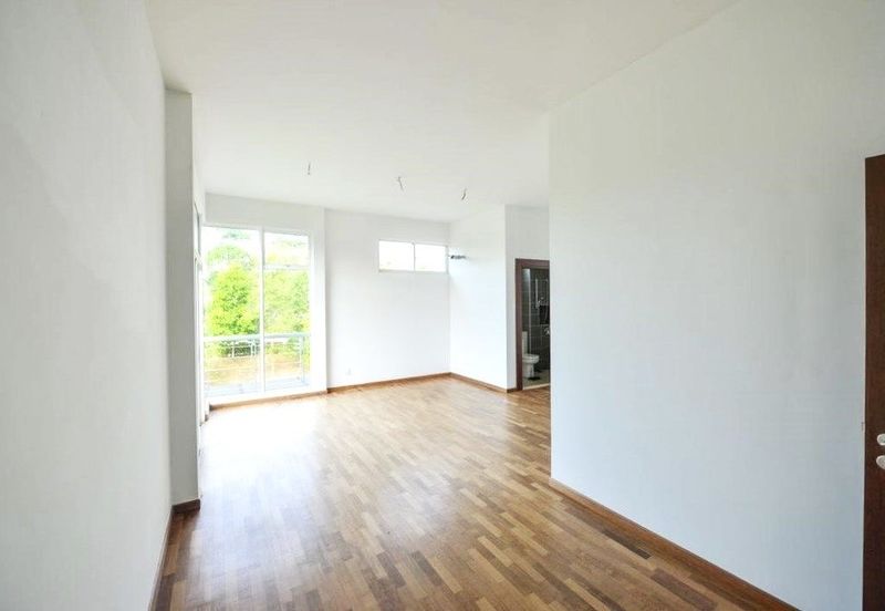 Horizon Hills 2.5 Storey Bungalow House For Sale