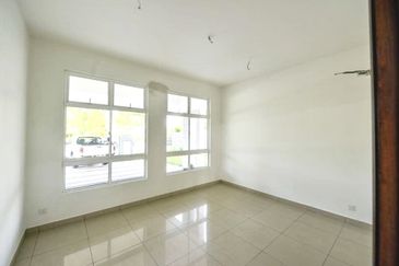 Horizon Hills 2.5 Storey Bungalow House For Sale