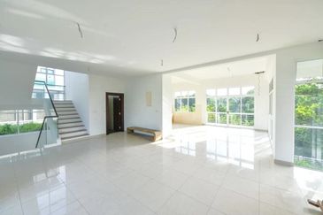 Horizon Hills 2.5 Storey Bungalow House For Sale