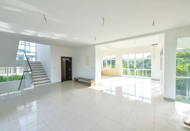 Horizon Hills 2.5 Storey Bungalow House For Sale