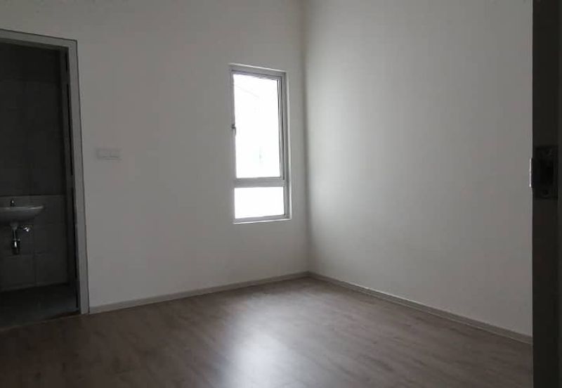 Dayana @Nilai Impian