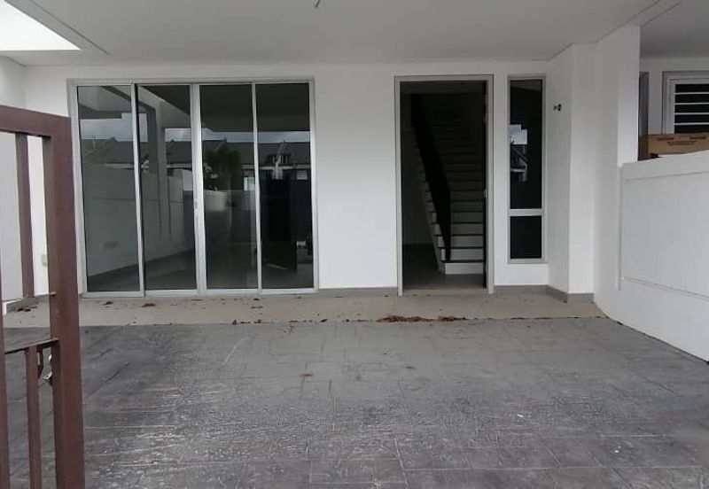 Dayana @Nilai Impian