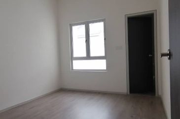 Dayana @Nilai Impian