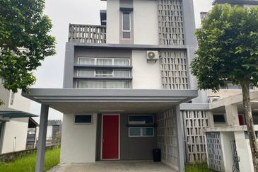 RIMBA RESIDENSI @ RASAH KEMAYAN