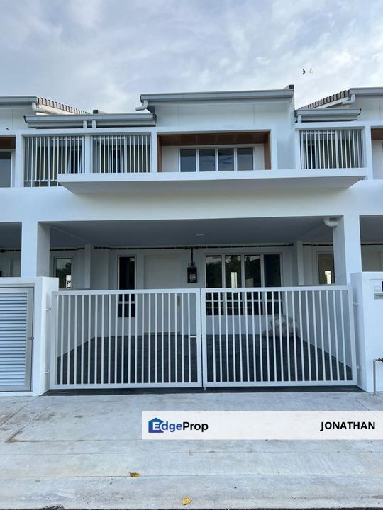 299-LAMAN SENDAYAN DOUBLE STORY HOUSE RENT, Negeri Sembilan, Seremban